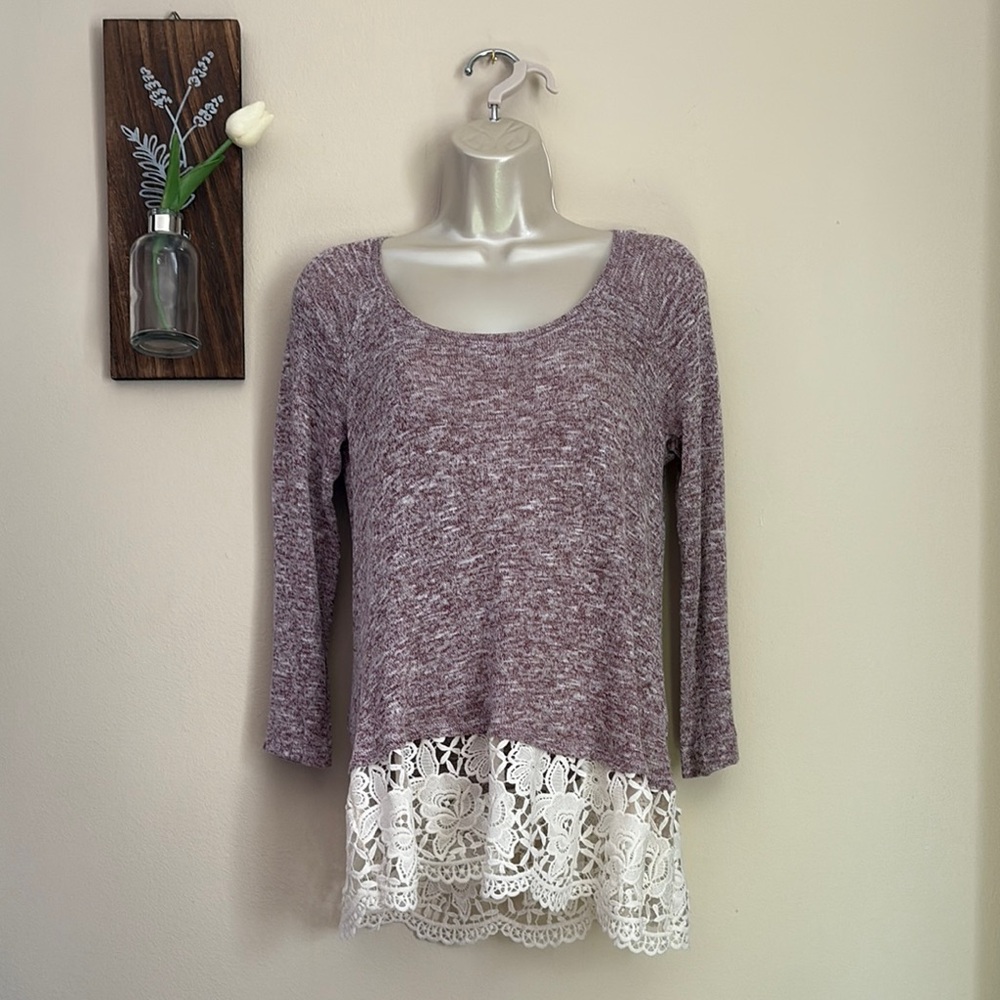 Elegant Lace Hem Women's Sweater